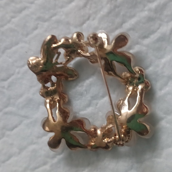 3for$20 women's broach - Picture 3 of 4